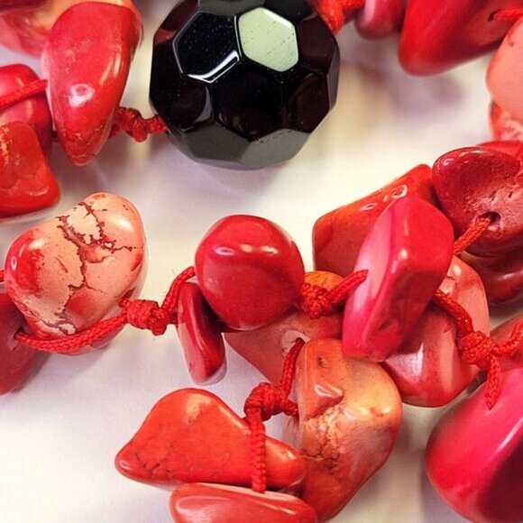 Coral Red and Black Chips and Bead Long Necklace - Picture 9 of 9